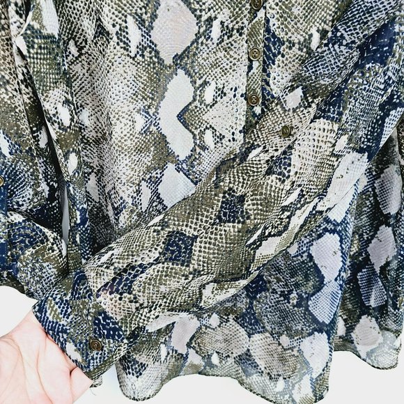 ANA A New Approach Popover Blouse L Blue Green Snake Print Semi Sheer Tab Sleeve - Picture 8 of 13